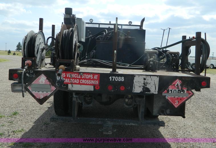 image for item B3761 18'L x 96"W service bed