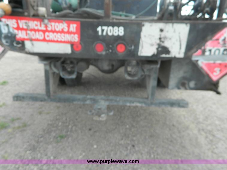 image for item B3761 18'L x 96"W service bed