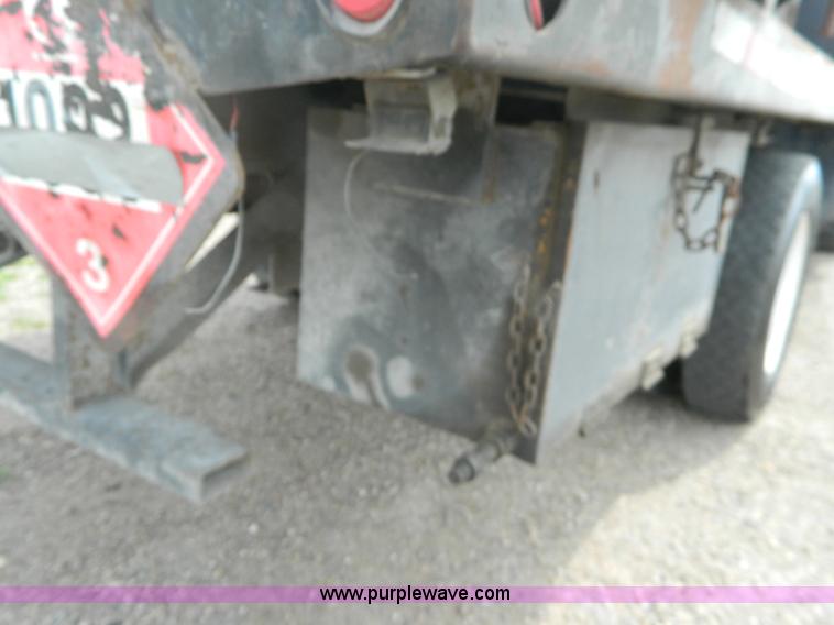 image for item B3761 18'L x 96"W service bed