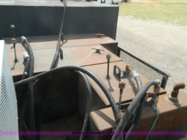 image for item B3761 18'L x 96"W service bed