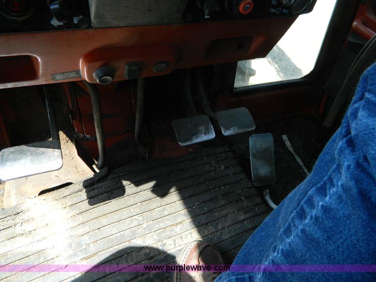 image for item B3766 Hesston 1180DT MFWD tractor