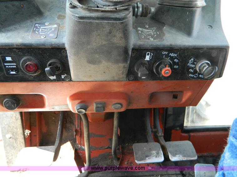 image for item B3766 Hesston 1180DT MFWD tractor