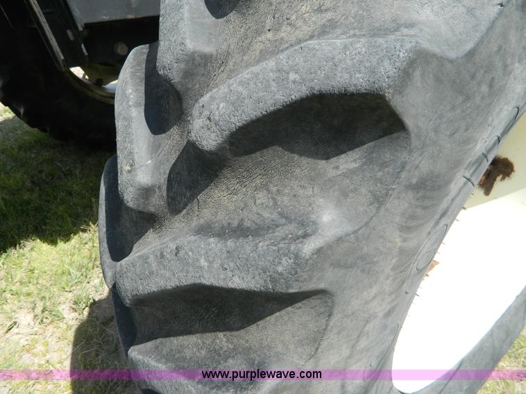 image for item B3766 Hesston 1180DT MFWD tractor