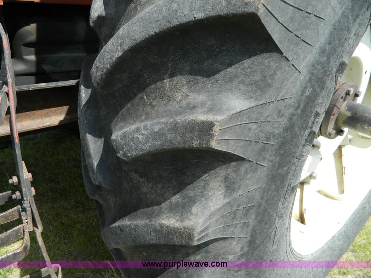 image for item B3766 Hesston 1180DT MFWD tractor