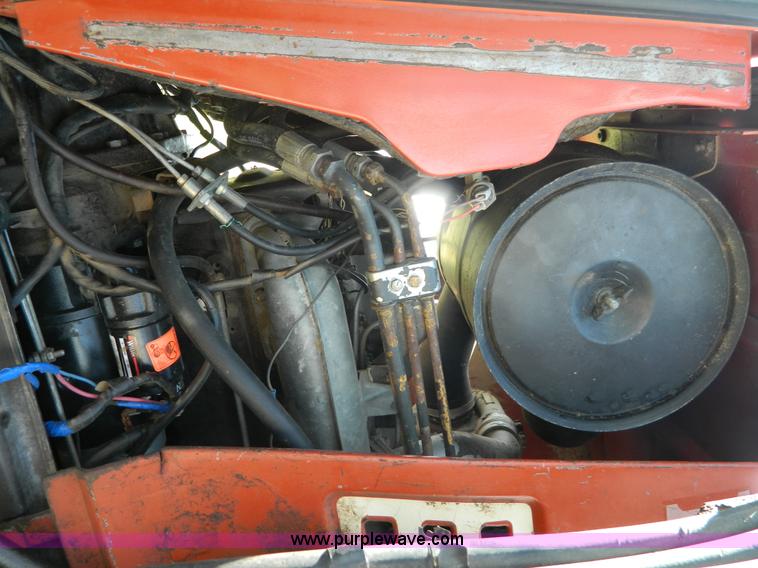 image for item B3766 Hesston 1180DT MFWD tractor