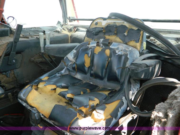 image for item B3766 Hesston 1180DT MFWD tractor