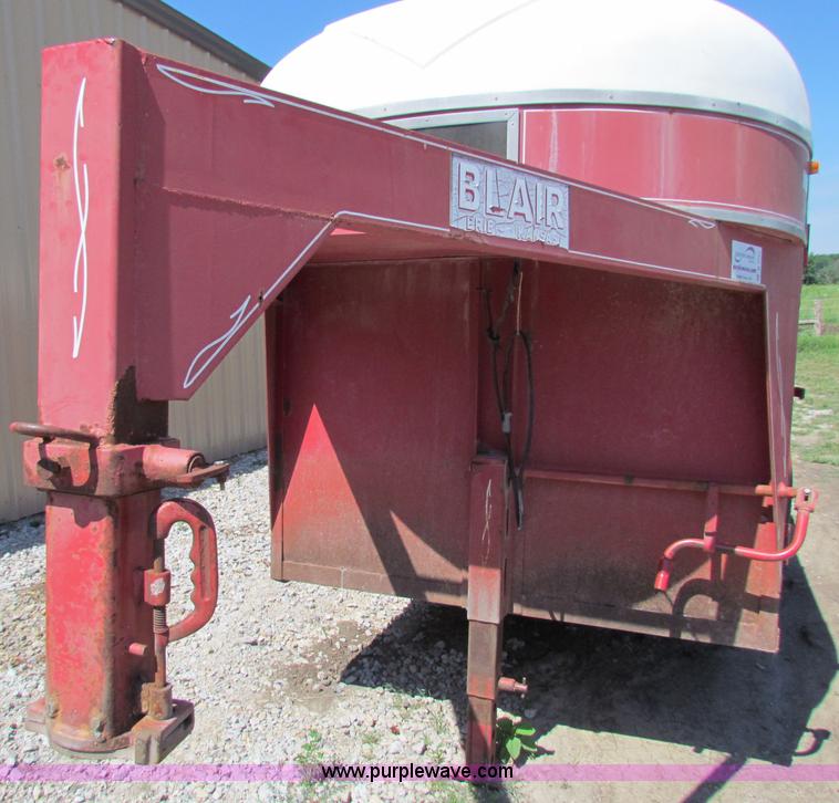 image for item B7291 1984 Blair livestock trailer