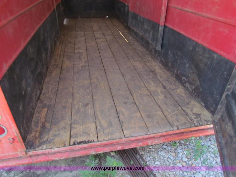 image for item B7291 1984 Blair livestock trailer