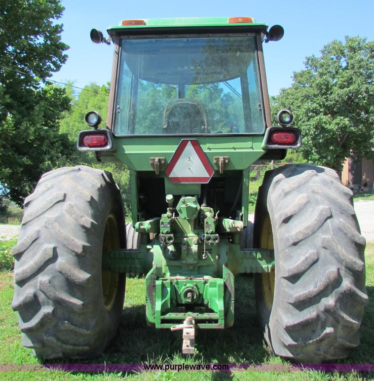 image for item B7292 1976 John Deere 4630 tractor