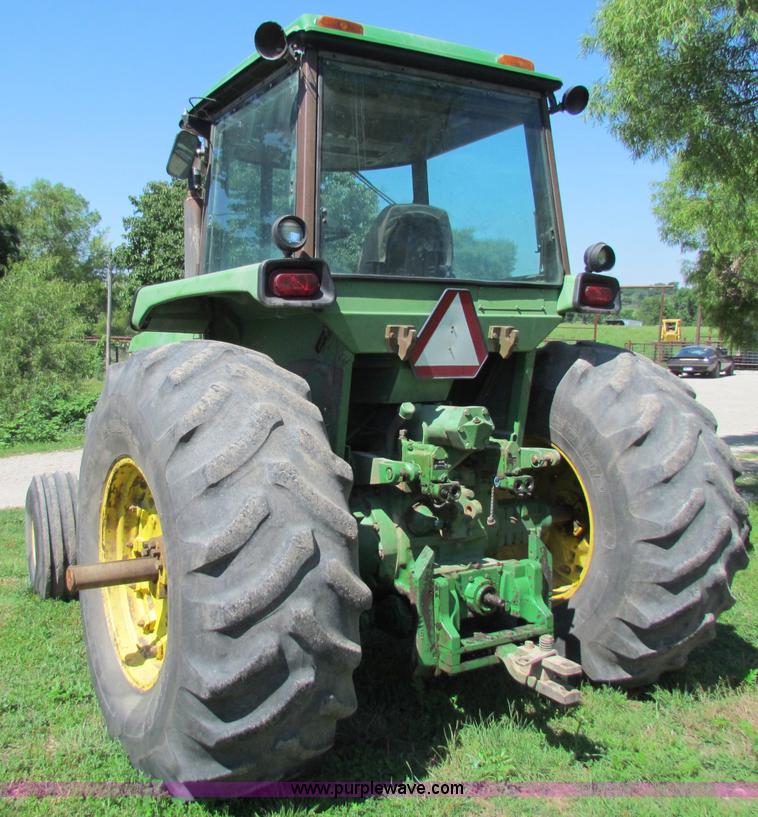 image for item B7292 1976 John Deere 4630 tractor