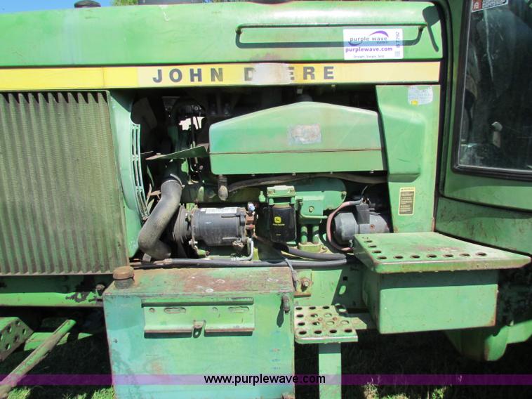 image for item B7292 1976 John Deere 4630 tractor