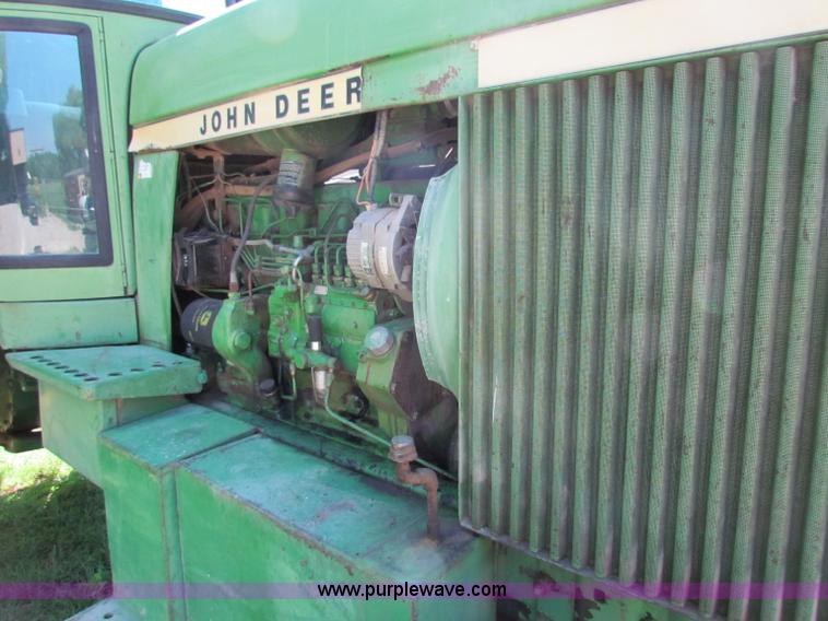 image for item B7292 1976 John Deere 4630 tractor