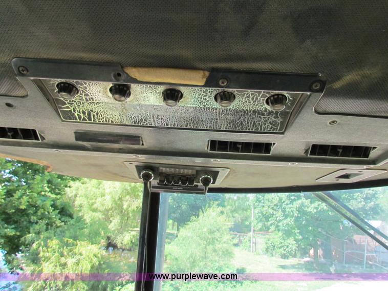 image for item B7292 1976 John Deere 4630 tractor