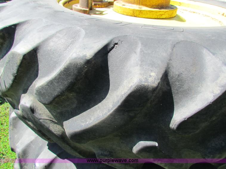 image for item B7292 1976 John Deere 4630 tractor