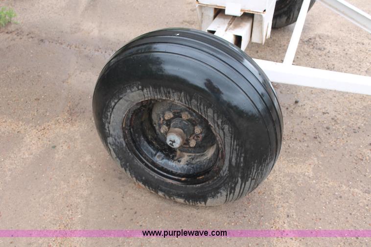 image for item C2542 1,000 gallon anhydrous ammonia tank