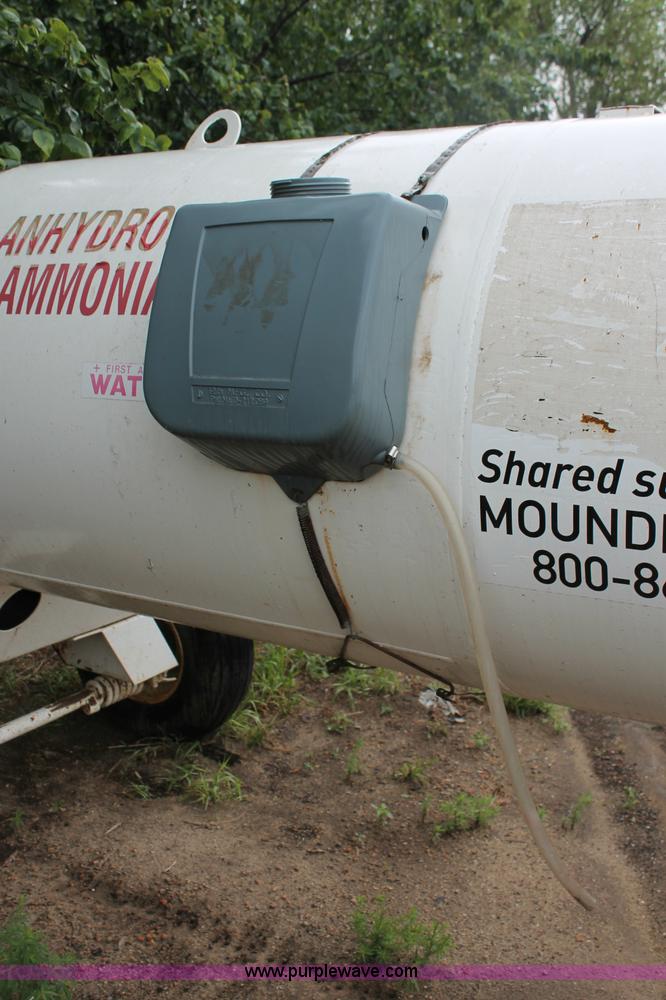 image for item C2542 1,000 gallon anhydrous ammonia tank