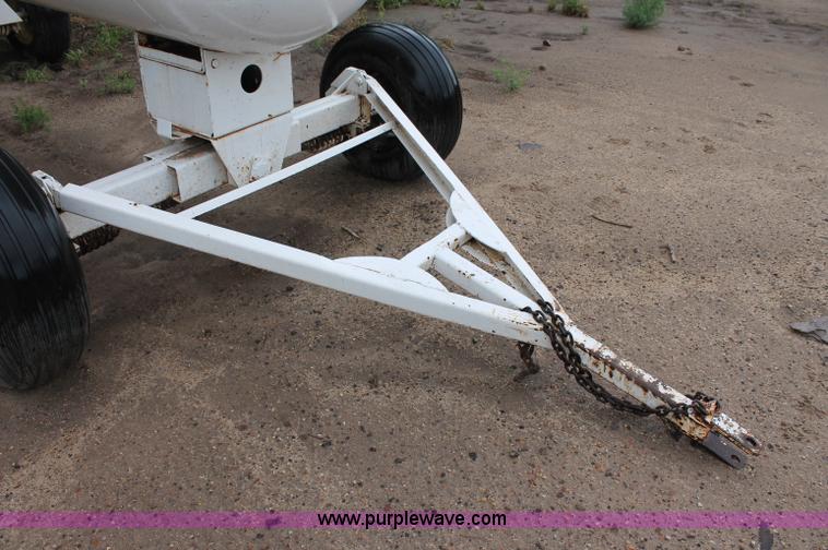 image for item C2542 1,000 gallon anhydrous ammonia tank