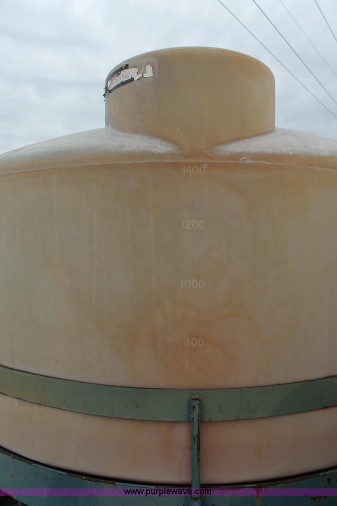 image for item C2550 LST 1,650 gallon vertical poly tank