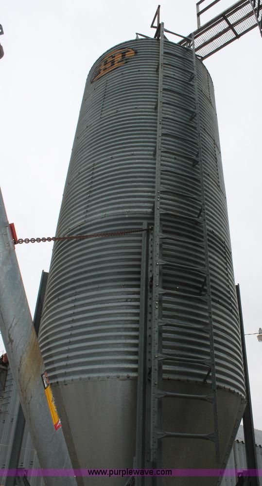 image for item C2554 GSI stainless steel bulk feed grain bin
