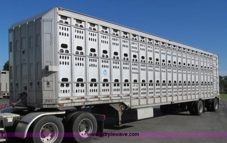 image for item D3195 1999 Barrett 50' livestock trailer