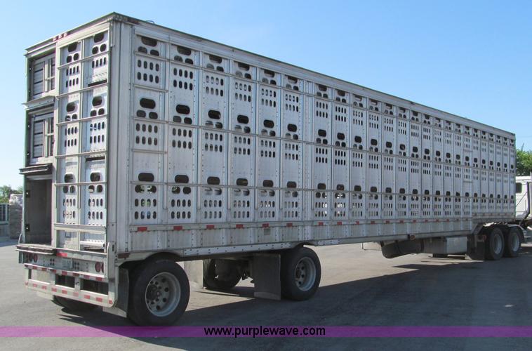 image for item D3195 1999 Barrett 50' livestock trailer