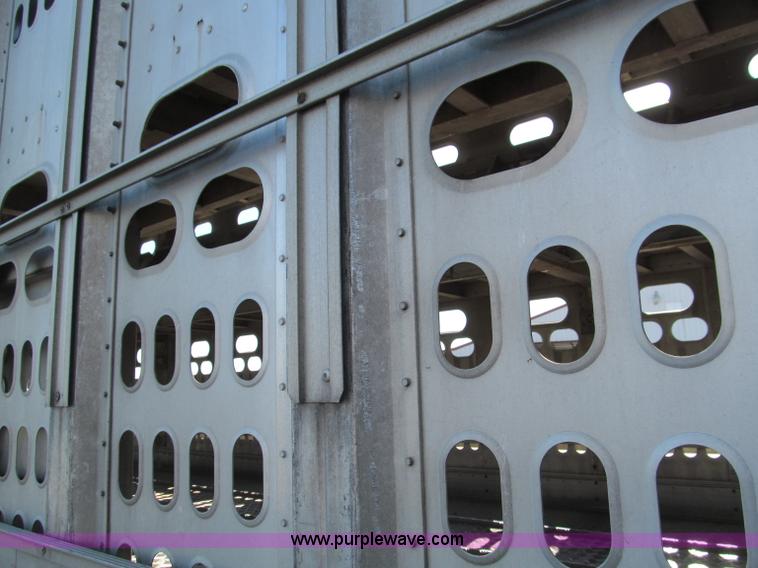 image for item D3195 1999 Barrett 50' livestock trailer