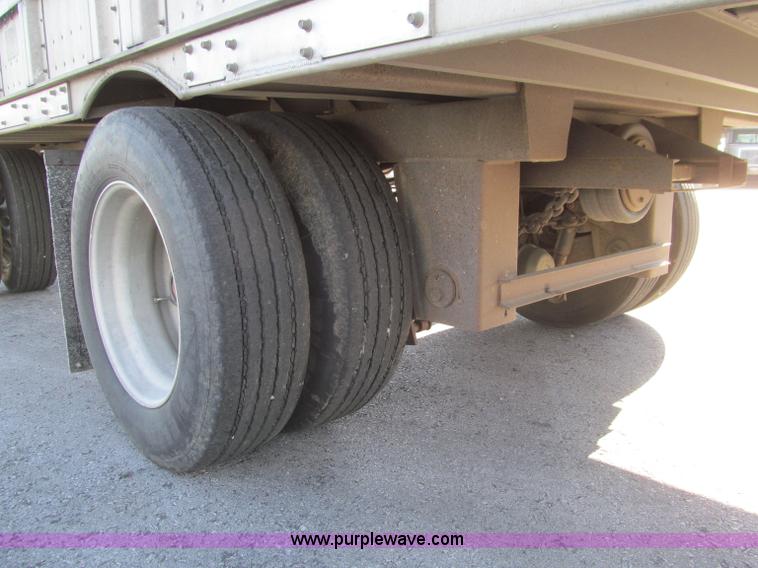 image for item D3195 1999 Barrett 50' livestock trailer