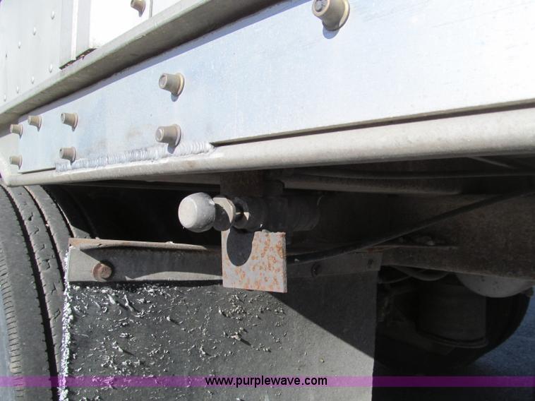 image for item D3195 1999 Barrett 50' livestock trailer