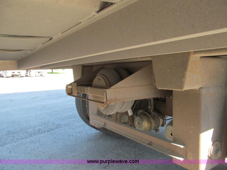 image for item D3195 1999 Barrett 50' livestock trailer