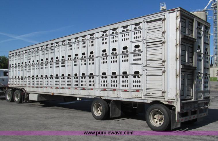 image for item D3196 1999 Barrett 50' livestock trailer
