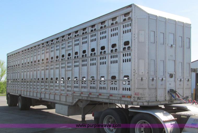 image for item D3196 1999 Barrett 50' livestock trailer