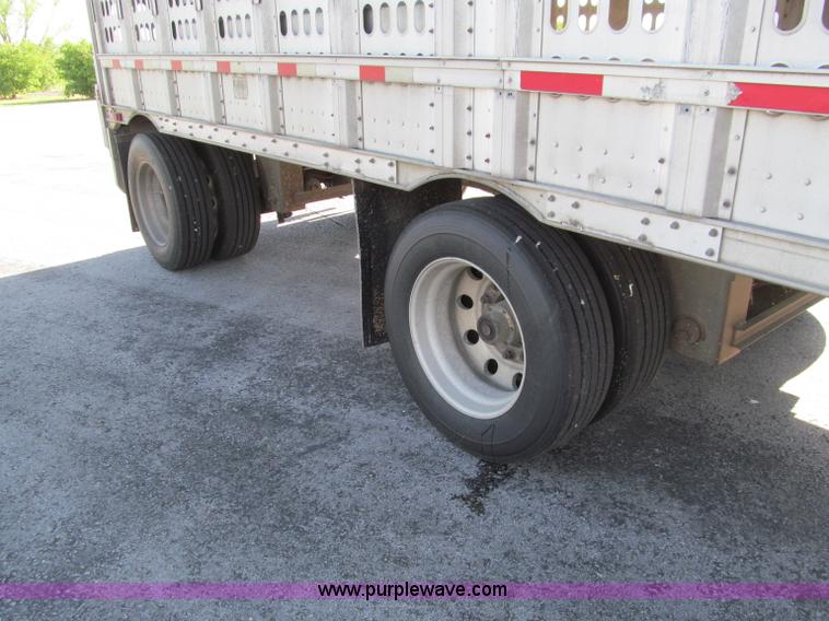 image for item D3196 1999 Barrett 50' livestock trailer