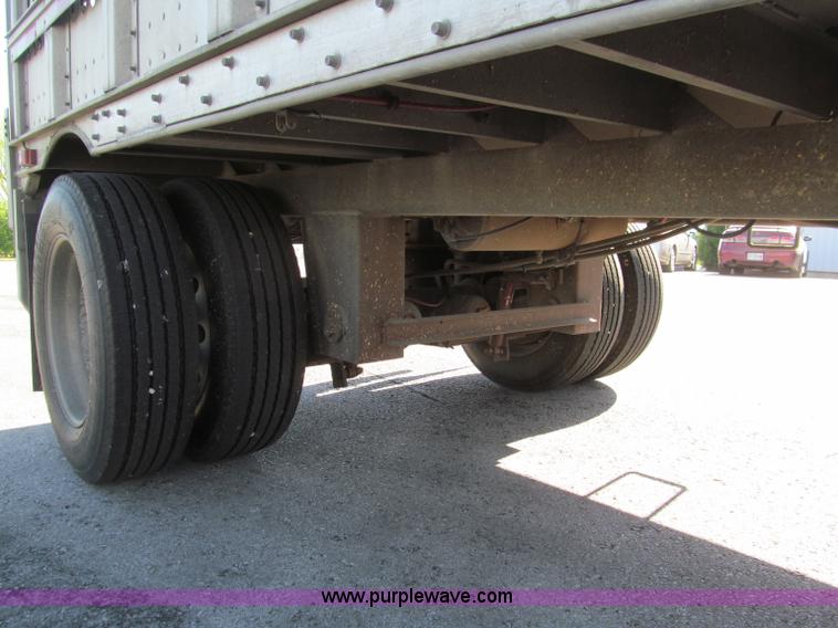 image for item D3196 1999 Barrett 50' livestock trailer