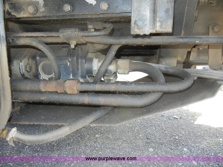 image for item D4125 Allis-Chalmers 7020 tractor