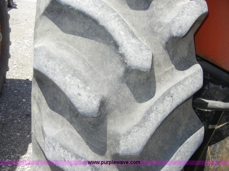 image for item D4125 Allis-Chalmers 7020 tractor