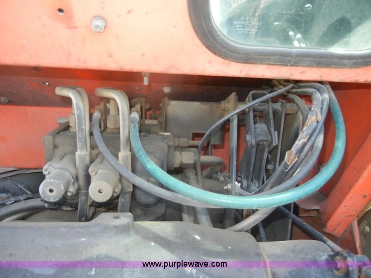 image for item D4125 Allis-Chalmers 7020 tractor