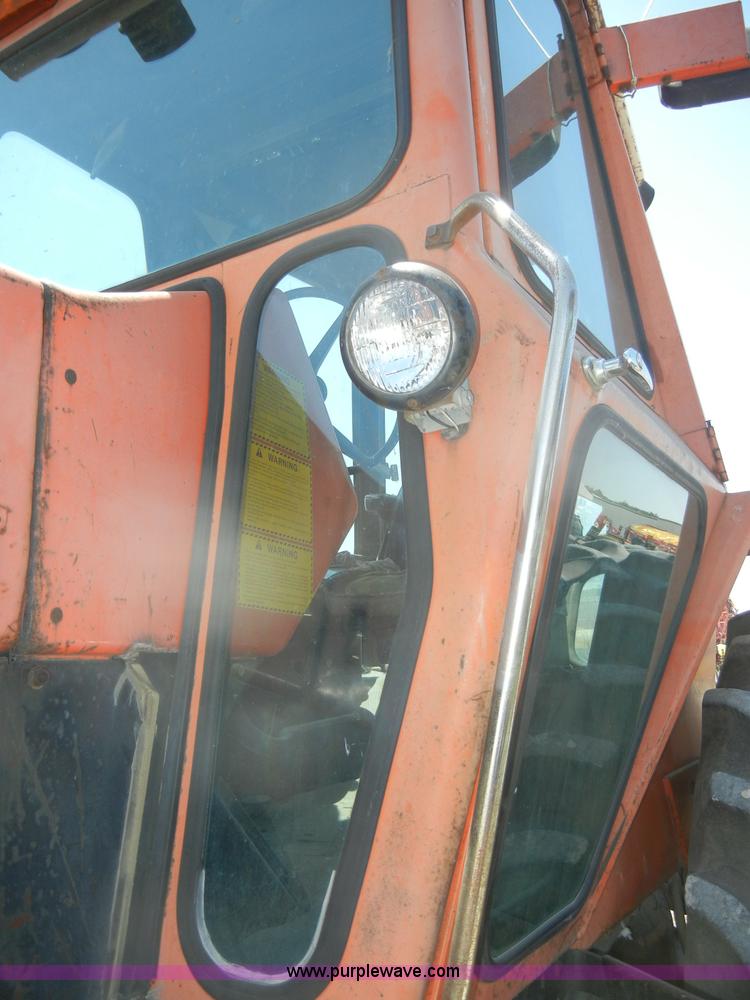 image for item D4125 Allis-Chalmers 7020 tractor