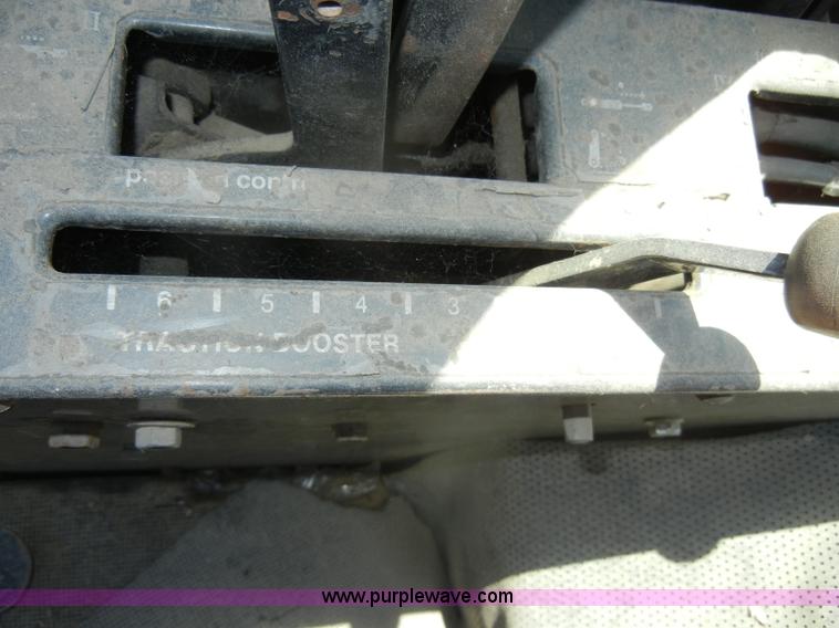 image for item D4125 Allis-Chalmers 7020 tractor