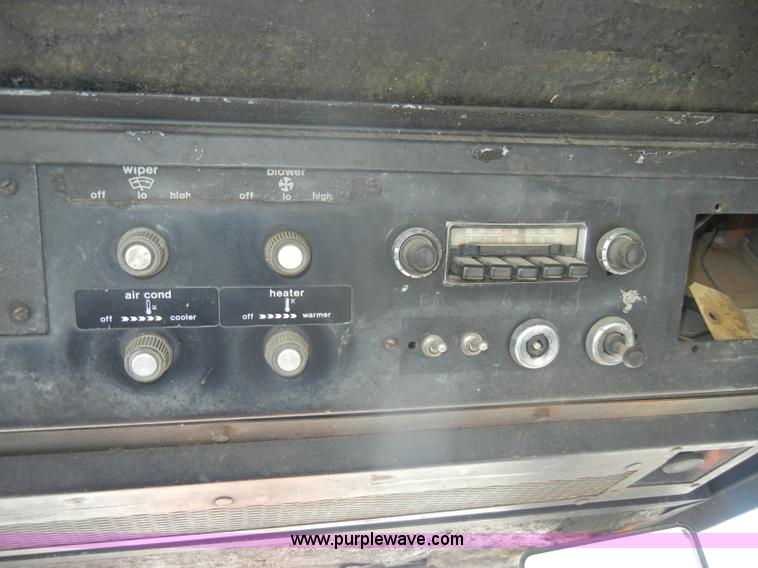 image for item D4125 Allis-Chalmers 7020 tractor