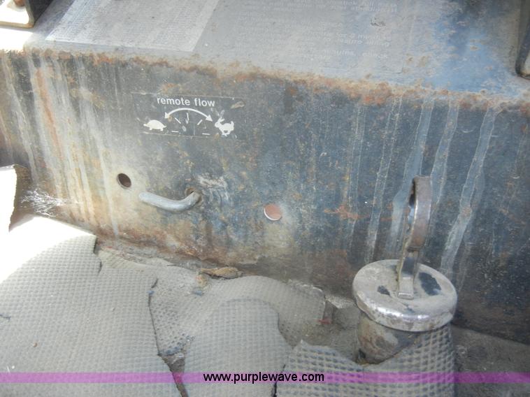 image for item D4125 Allis-Chalmers 7020 tractor