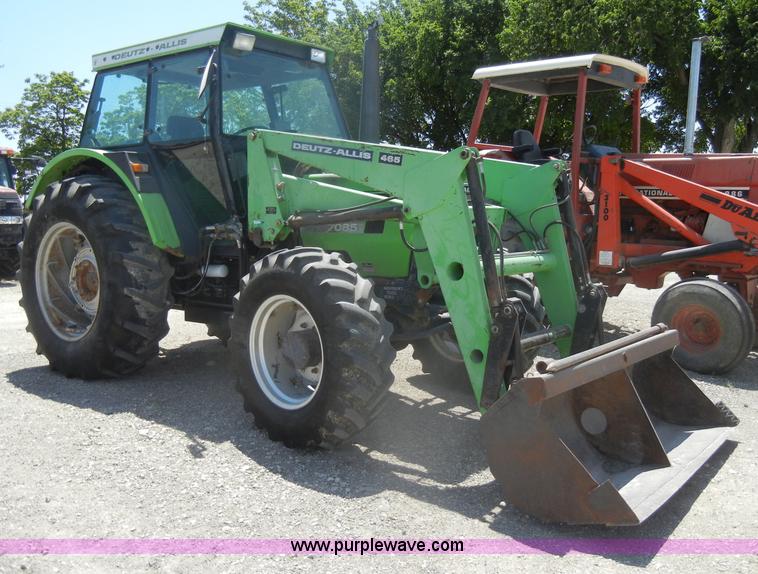 image for item D4126 1986 Deutz Allis 7085 MFWD tractor