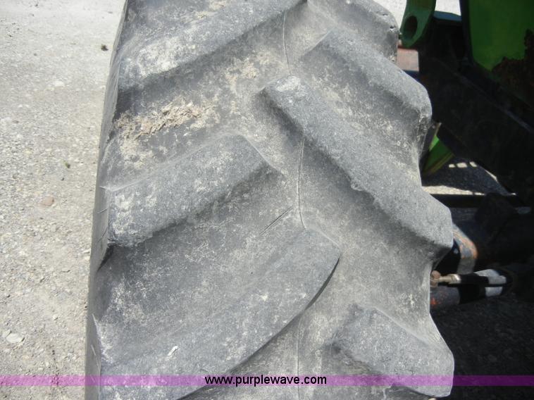 image for item D4126 1986 Deutz Allis 7085 MFWD tractor