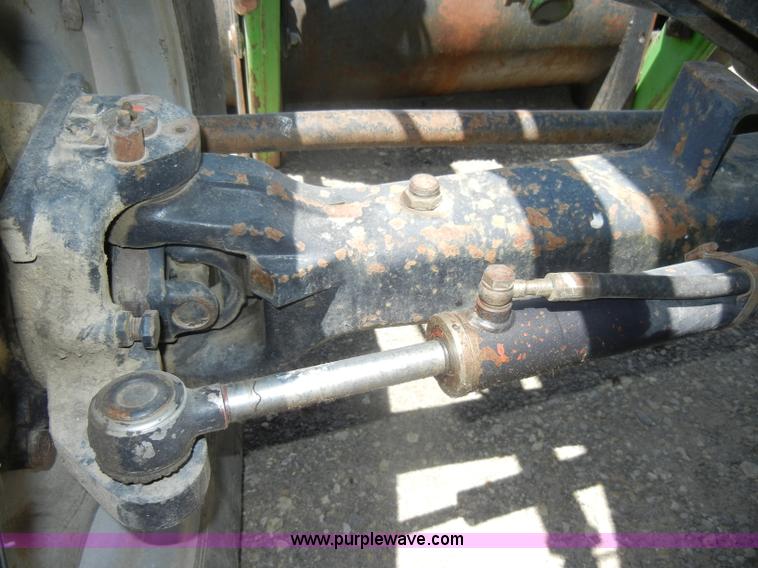 image for item D4126 1986 Deutz Allis 7085 MFWD tractor