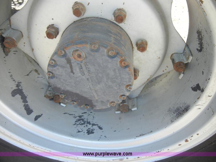 image for item D4126 1986 Deutz Allis 7085 MFWD tractor