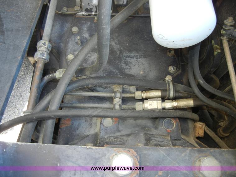 image for item D4126 1986 Deutz Allis 7085 MFWD tractor