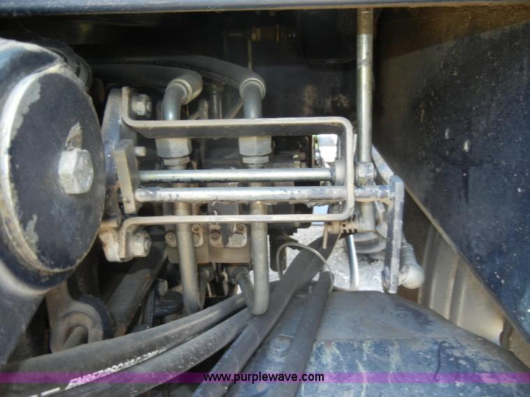 image for item D4126 1986 Deutz Allis 7085 MFWD tractor