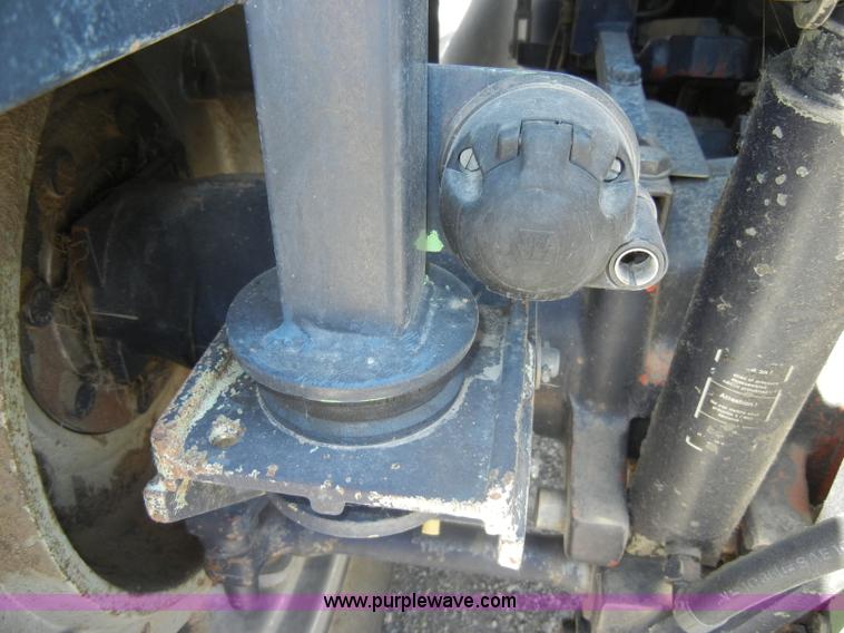 image for item D4126 1986 Deutz Allis 7085 MFWD tractor