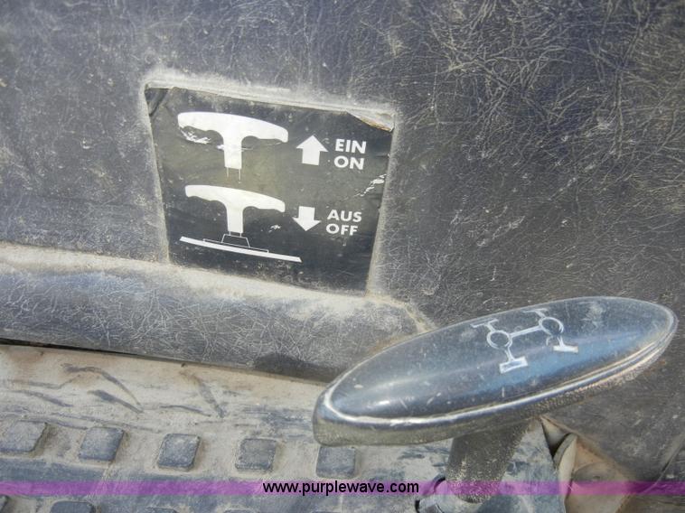 image for item D4126 1986 Deutz Allis 7085 MFWD tractor