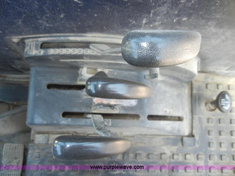 image for item D4126 1986 Deutz Allis 7085 MFWD tractor