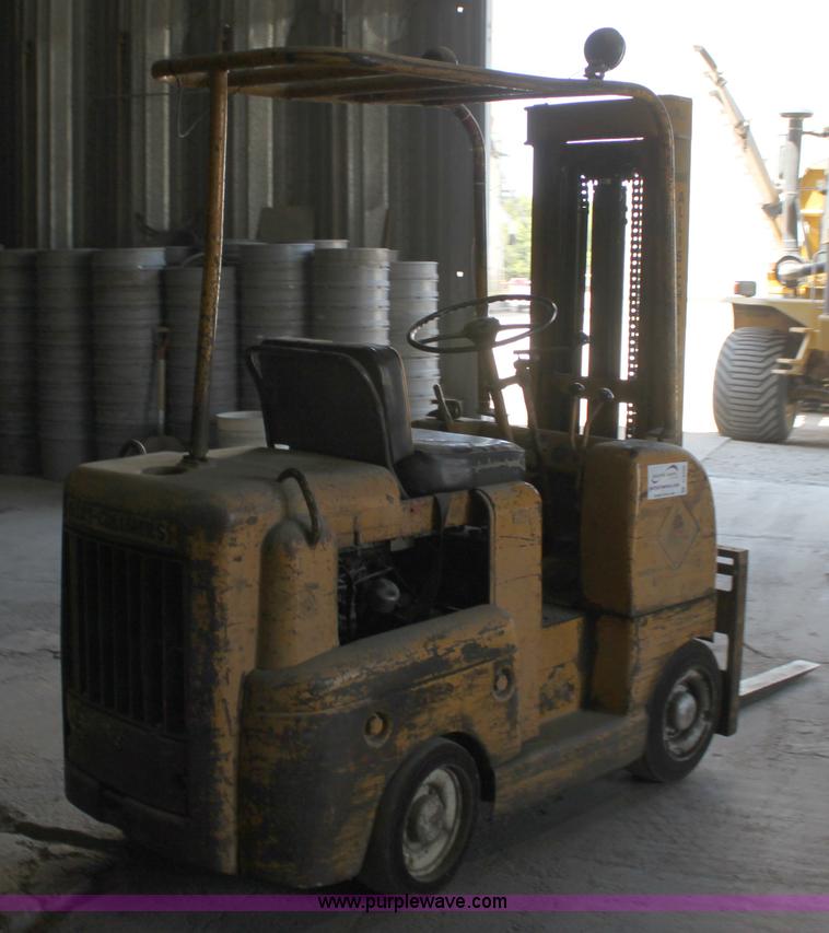 image for item D5088 Allis-Chalmers FT40-24 forklift
